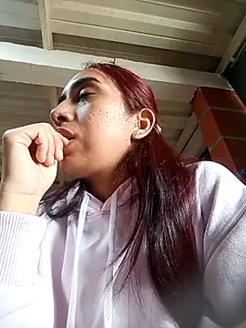 ifeelverywet andhot online show from February 28, 2025, 2:31 pm