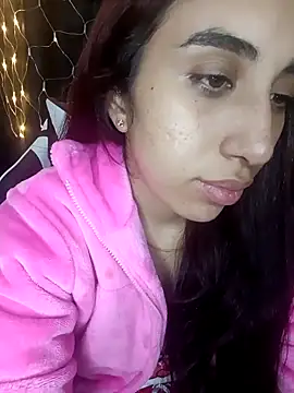 ifeelverywet andhot online show from September 28, 2025, 4:51 am