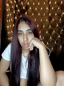 ifeelverywet andhot online show from October 22, 2025, 4:02 am