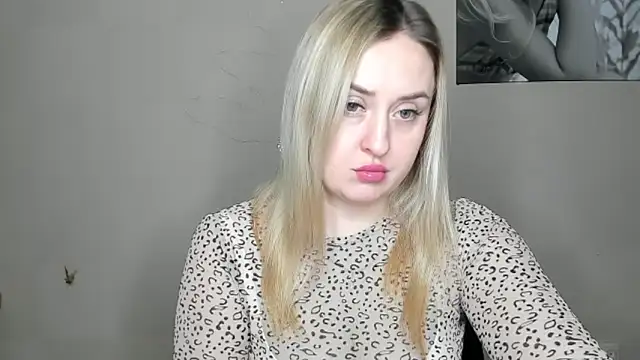 Snapshot of KennaJamess8 chatting on January 15, 2025, 5:58 pm KennaJamess8 online show from January 15, 2025, 5:58 pm