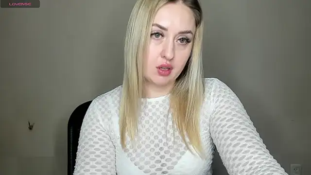 Snapshot of KennaJamess8 chatting on January 25, 2025, 10:18 pm KennaJamess8 online show from January 25, 2025, 10:18 pm