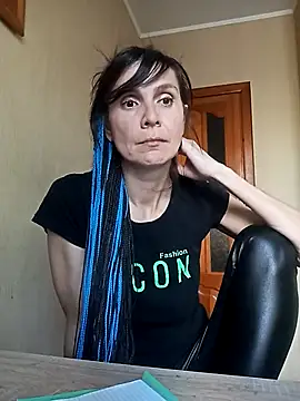 Francenia lolis online show from September 21, 2025, 9:00 am