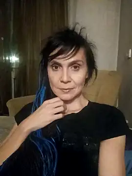 Francenia lolis online show from October 25, 2025, 10:59 pm