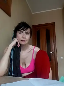 Francenia lolis online show from June 6, 2026, 8:52 am