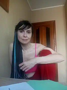 Francenia lolis online show from June 7, 2026, 8:40 am
