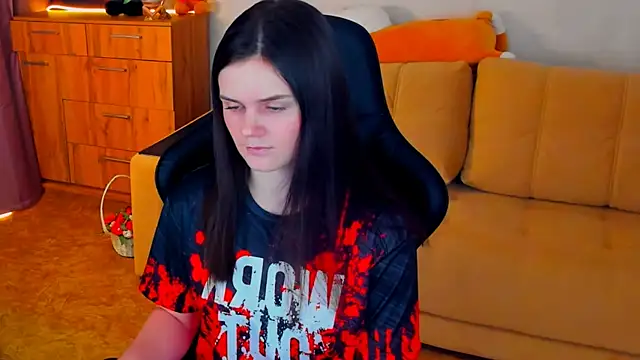 Lora Cain online show from January 6, 2025, 7:13 pm