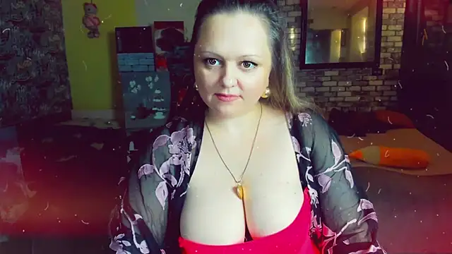 Snapshot of KlaraHoll chatting on December 14, 2024, 11:50 am KlaraHoll online show from December 14, 2024, 11:50 am