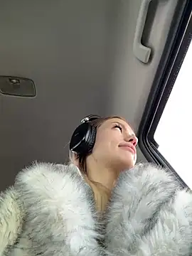 Snapshot of -Sexy_Barbie- chatting on February 28, 2025, 7:15 am -Sexy Barbie- online show from February 28, 2025, 7:15 am