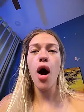 Snapshot of -Sexy_Barbie- chatting on June 4, 2026, 2:17 am -Sexy Barbie- online show from June 4, 2026, 2:17 am