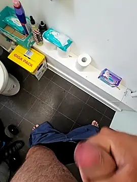 eric69 69 online show from September 27, 2025, 8:52 am