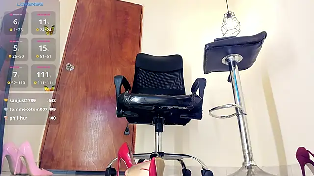 Snapshot of aitana-purple chatting on February 10, 2025, 1:35 am aitana-purple online show from February 10, 2025, 1:35 am