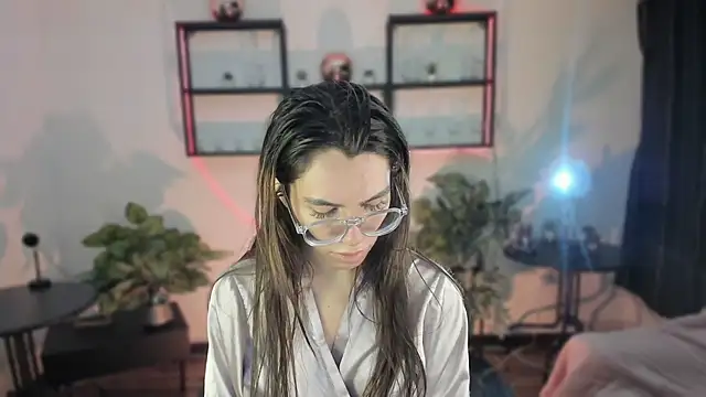 electra goddes online show from December 3, 2025, 5:48 am