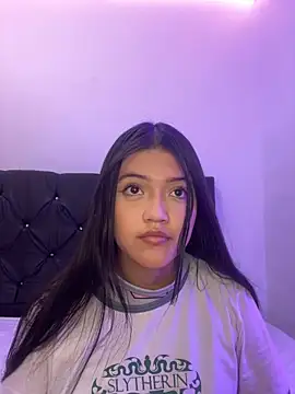 Snapshot of alisson_carolina73 chatting on January 4, 2025, 2:03 am alisson carolina73 online show from January 4, 2025, 2:03 am