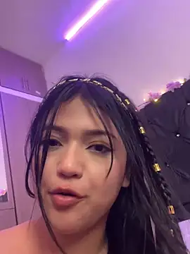 Snapshot of alisson_carolina73 chatting on January 26, 2025, 3:27 am alisson carolina73 online show from January 26, 2025, 3:27 am