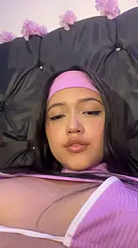 Snapshot of alisson_carolina73 chatting on February 4, 2025, 1:13 am alisson carolina73 online show from February 4, 2025, 1:13 am