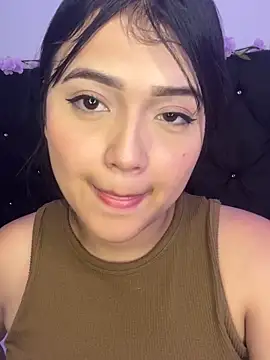 Snapshot of alisson_carolina73 chatting on February 9, 2025, 3:32 am alisson carolina73 online show from February 9, 2025, 3:32 am