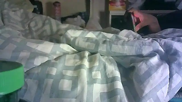 Snapshot of DI4MOND_FIR3 chatting on May 7, 2026, 9:42 pm DI4MOND FIR3 online show from May 7, 2026, 9:42 pm