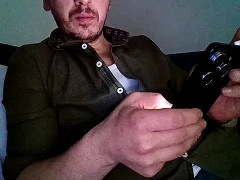 keremcim online show from April 6, 2026, 3:59 am