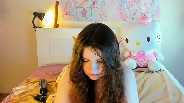 kuraii1  online show from December 16, 2024, 3:19 am