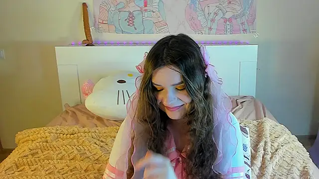 kuraii1  online show from February 28, 2025, 5:15 am