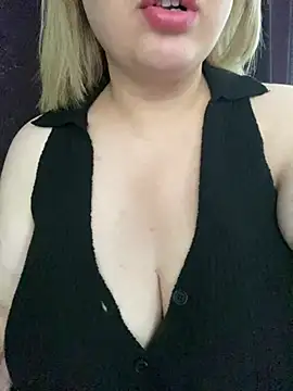 cansuozell online show from February 14, 2025, 11:53 am