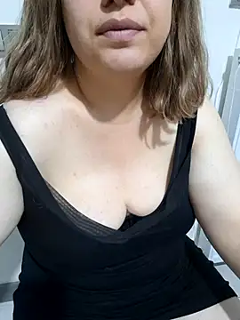 cansuozell online show from September 9, 2025, 5:34 pm