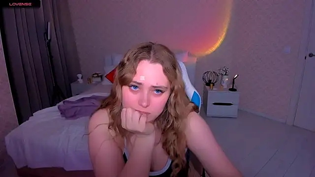 Rose Sweetiee online show from January 14, 2026, 9:52 pm