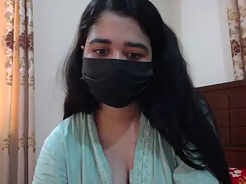 Snapshot of A-pusparani chatting on June 17, 2026, 11:01 am A-pusparani online show from June 17, 2026, 11:01 am