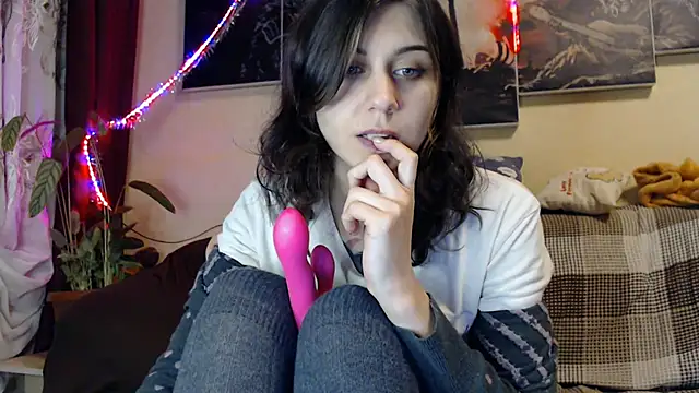 BroadFantasy online show from February 10, 2025, 8:21 pm