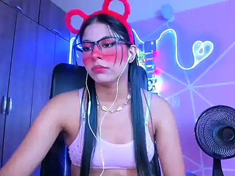  ALLYSON18  online show from February 6, 2025, 11:21 am