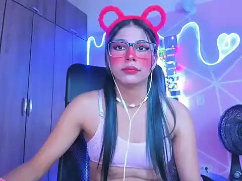  ALLYSON18  online show from February 10, 2025, 2:26 pm