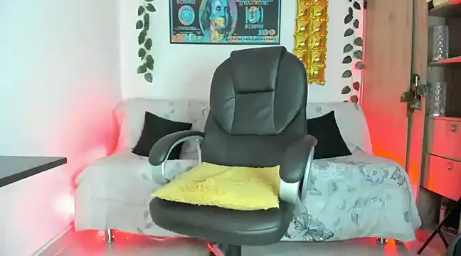 Snapshot of mikee_scooth chatting on January 11, 2025, 1:06 am mikee scooth online show from January 11, 2025, 1:06 am