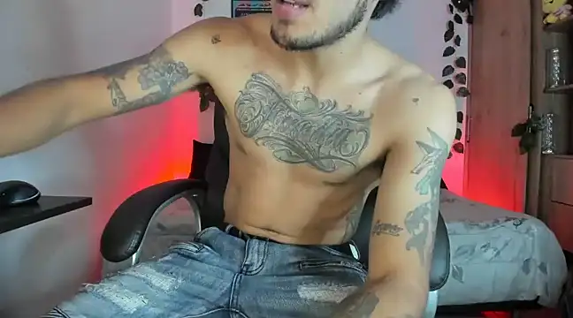 Snapshot of mikee_scooth chatting on February 25, 2025, 3:42 am mikee scooth online show from February 25, 2025, 3:42 am