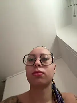 queenlo xxx online show from June 29, 2026, 3:01 pm