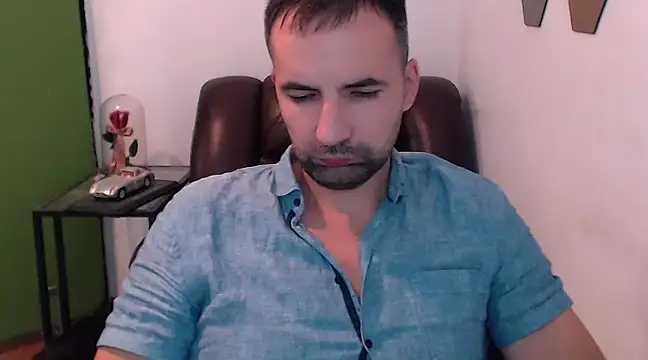 Leo 1617 online show from December 3, 2024, 11:57 pm