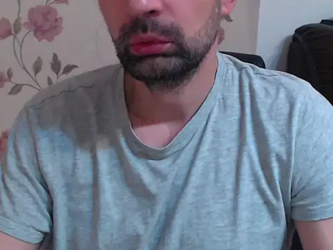 Leo 1617 online show from February 15, 2026, 11:23 pm