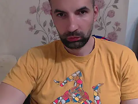 Snapshot of Leo_1617 chatting on May 27, 2026, 5:43 pm Leo 1617 online show from May 27, 2026, 5:43 pm