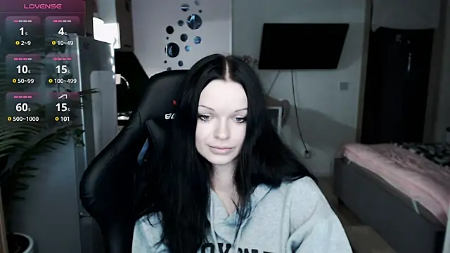 illililliilli online show from January 18, 2025, 10:49 am