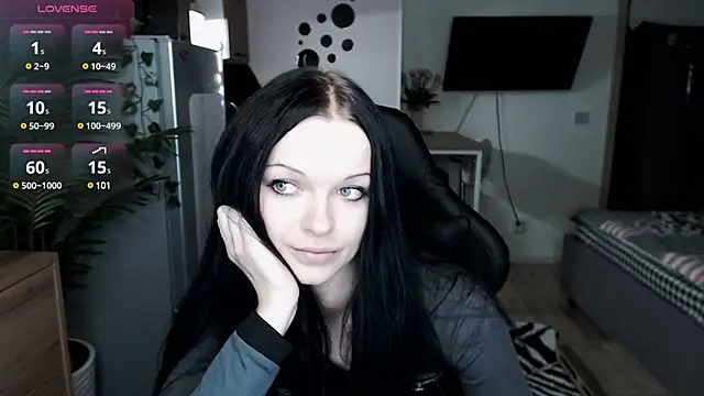 illililliilli online show from February 2, 2025, 5:26 pm