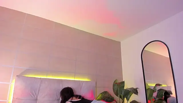 Karito-28 online show from October 27, 2025, 12:20 pm