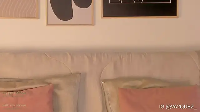 Heyloreley online show from February 9, 2026, 3:10 am