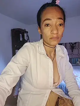 SamaraMartinez online show from June 4, 2026, 1:17 pm