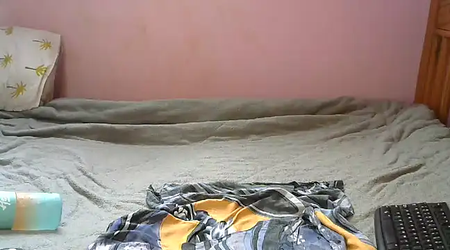 Caryyyl online show from March 15, 2025, 10:57 am