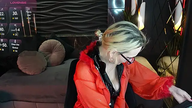 Queen Anna  online show from February 1, 2026, 1:42 pm