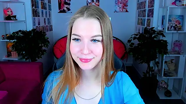 CuteMousee online show from December 29, 2024, 11:40 am