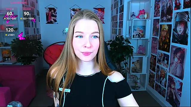 CuteMousee online show from February 3, 2025, 6:02 am