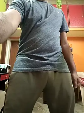 Snapshot of RohanBig chatting on December 7, 2024, 6:15 pm RohanBig online show from December 7, 2024, 6:15 pm