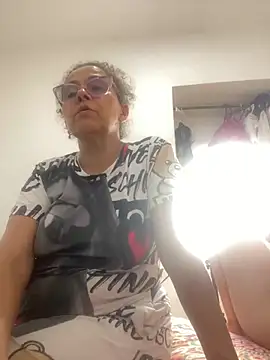 Nadia-melej online show from February 4, 2026, 4:46 pm