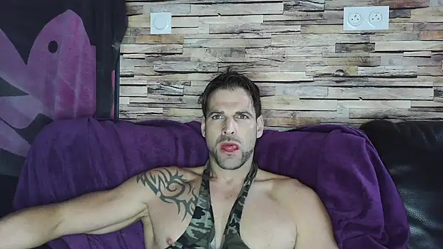 XxBigboybandxX online show from December 5, 2024, 10:44 am