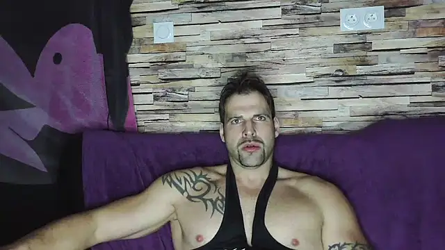 XxBigboybandxX online show from January 27, 2025, 7:13 pm